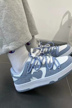 Y2K Grunge Dunk Heart Sneakers - Retro 90s Fashion, Summer Y2K Outfits, Pastel Goth Style