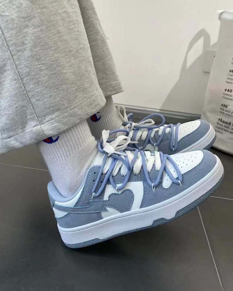 Y2K Grunge Dunk Heart Sneakers - Retro 90s Fashion, Summer Y2K Outfits, Pastel Goth Style