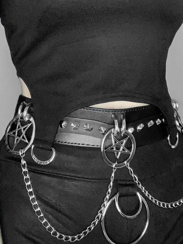 Y2K Grunge Faux Leather Chain Belt Shorts - 90s Goth Dark Summer Outfit