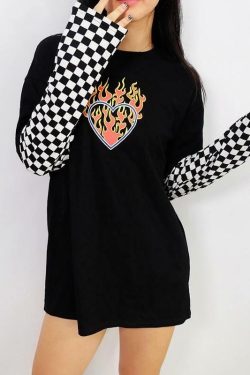 Y2K Grunge Flaming Heart Sweatshirt ?? | 90s Retro Style | Y2K Summer & Party Outfits