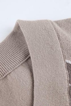 Y2K Grunge Grey V Neck Sweater - 90s Retro Style, Summer Y2K Outfits, Pastel Goth Fashion