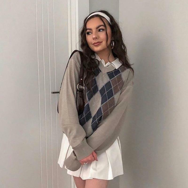 Y2K Grunge Grey V Neck Sweater - 90s Retro Style, Summer Y2K Outfits, Pastel Goth Fashion