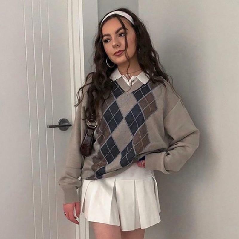 Y2K Grunge Grey V Neck Sweater - 90s Retro Style, Summer Y2K Outfits, Pastel Goth Fashion