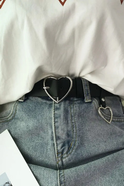 Y2K Grunge Heart Belt - Perfect for 90s Outfits, Summer Y2K Fits, and Retro Party Looks