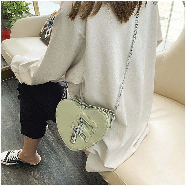 Y2K Grunge Heart Blade Crossbody Bag - 90s Fashion, Retro Style, Y2K Summer & Party Outfits