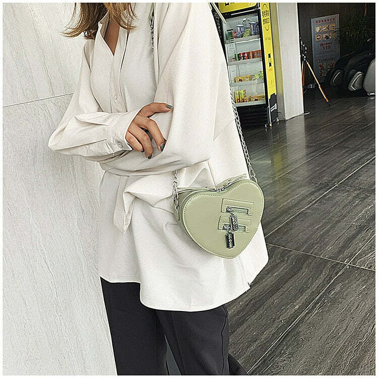 Y2K Grunge Heart Blade Crossbody Bag - 90s Fashion, Retro Style, Y2K Summer & Party Outfits