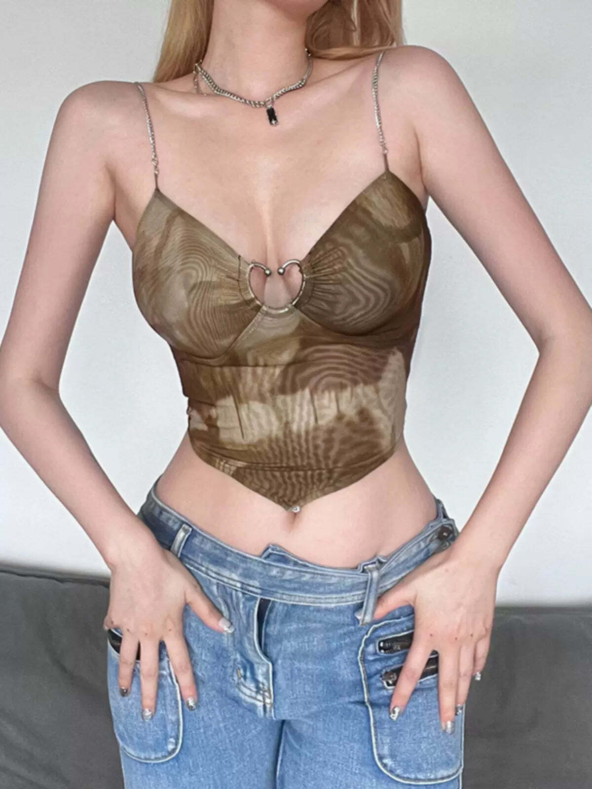 Y2K Grunge Heart Crop Top - Retro 90s Summer Outfit, Baby Tee, Y2K Club & Party Fashion
