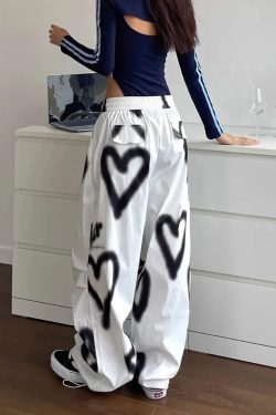Y2K Grunge Heart Sweatpants - Retro 90s Fashion, Summer Outfits, and Pastel Goth Style