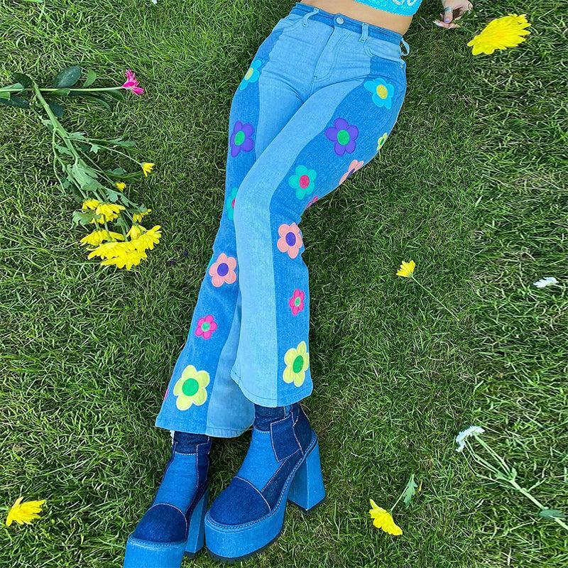 Y2K Grunge Hippie Flower Patch Flare Jeans - Retro 90s Summer Outfit for Women
