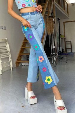 Y2K Grunge Hippie Flower Patch Flare Jeans - Retro 90s Summer Outfit for Women