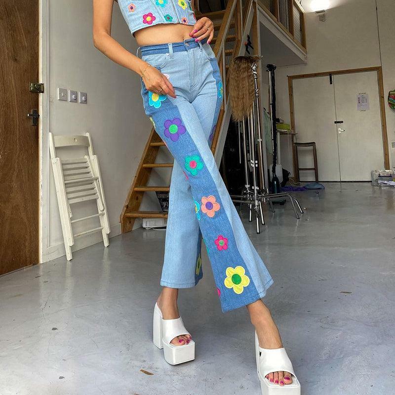 Y2K Grunge Hippie Flower Patch Flare Jeans - Retro 90s Summer Outfit for Women