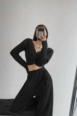 Y2K Grunge Knitted Kink Cross Short Sweater - Retro 90s Summer Outfit, Pastel Goth Style