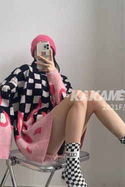 Y2K Grunge Korean Streetwear Flame Sweater - Black Pink Retro 90s Fashion Outfit