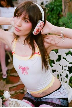 Y2K Grunge Lace Crop Top - Retro 90s Summer Outfit, Y2K Party, Gothic Y2K Fashion
