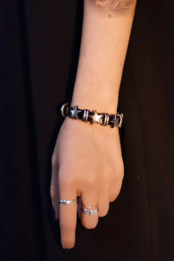 Y2K Grunge Leather Star Bracelet - Retro 90s Fashion, Gothic Y2K, Pastel Goth, Y2K Club Outfit