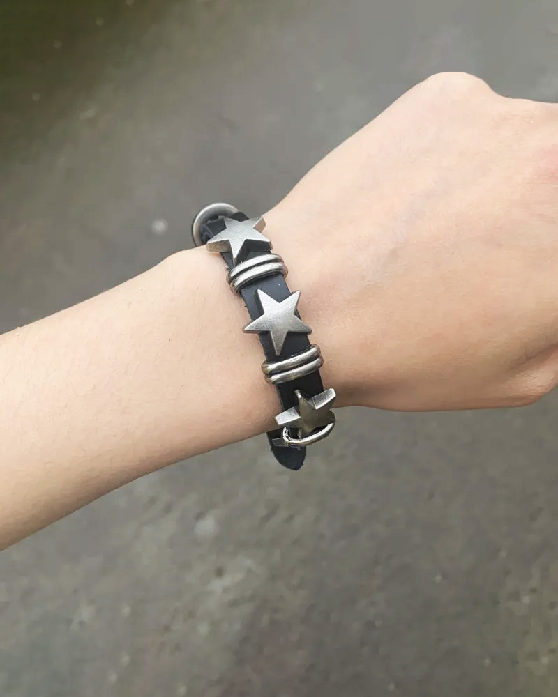 Y2K Grunge Leather Star Bracelet - Retro 90s Fashion, Gothic Y2K, Pastel Goth, Y2K Club Outfit
