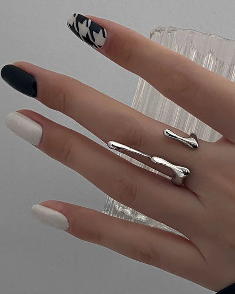 Y2K Grunge Liquid Metal Ring - Retro 90s Fashion, Gothic Y2K, Pastel Goth, Y2K Party Accessory