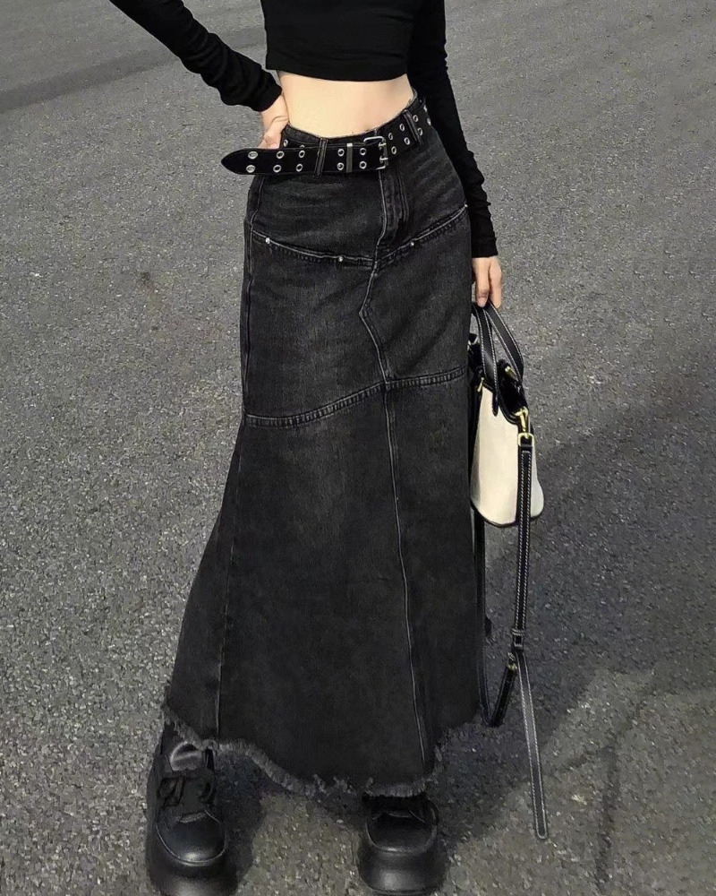 Y2K Grunge Long Black Denim Skirt - Retro 90s Fashion, Summer Y2K Outfits, Gothic Y2K Style