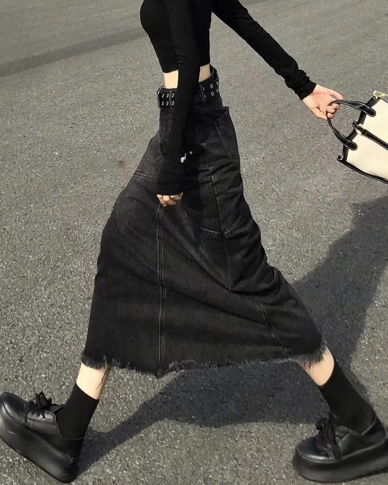 Y2K Grunge Long Black Denim Skirt - Retro 90s Fashion, Summer Y2K Outfits, Gothic Y2K Style