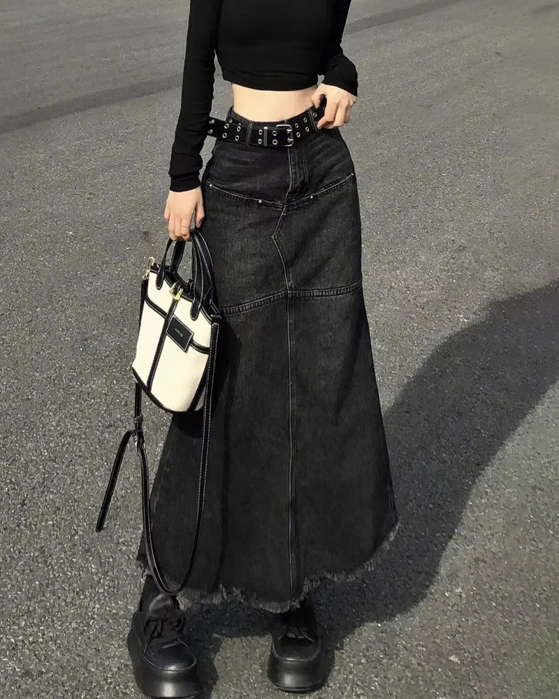 Y2K Grunge Long Black Denim Skirt - Retro 90s Fashion, Summer Y2K Outfits, Gothic Y2K Style