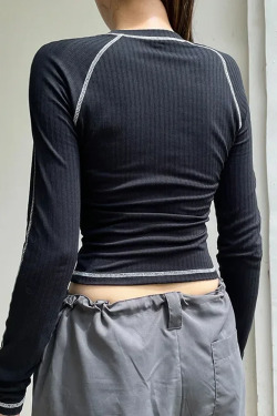 Y2K Grunge Long Sleeve Cropped Black Top - Retro 90s Fashion, Summer Y2K Outfits