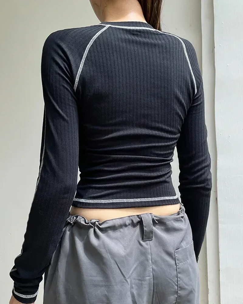 Y2K Grunge Long Sleeve Cropped Black Top - Retro 90s Fashion, Summer Y2K Outfits