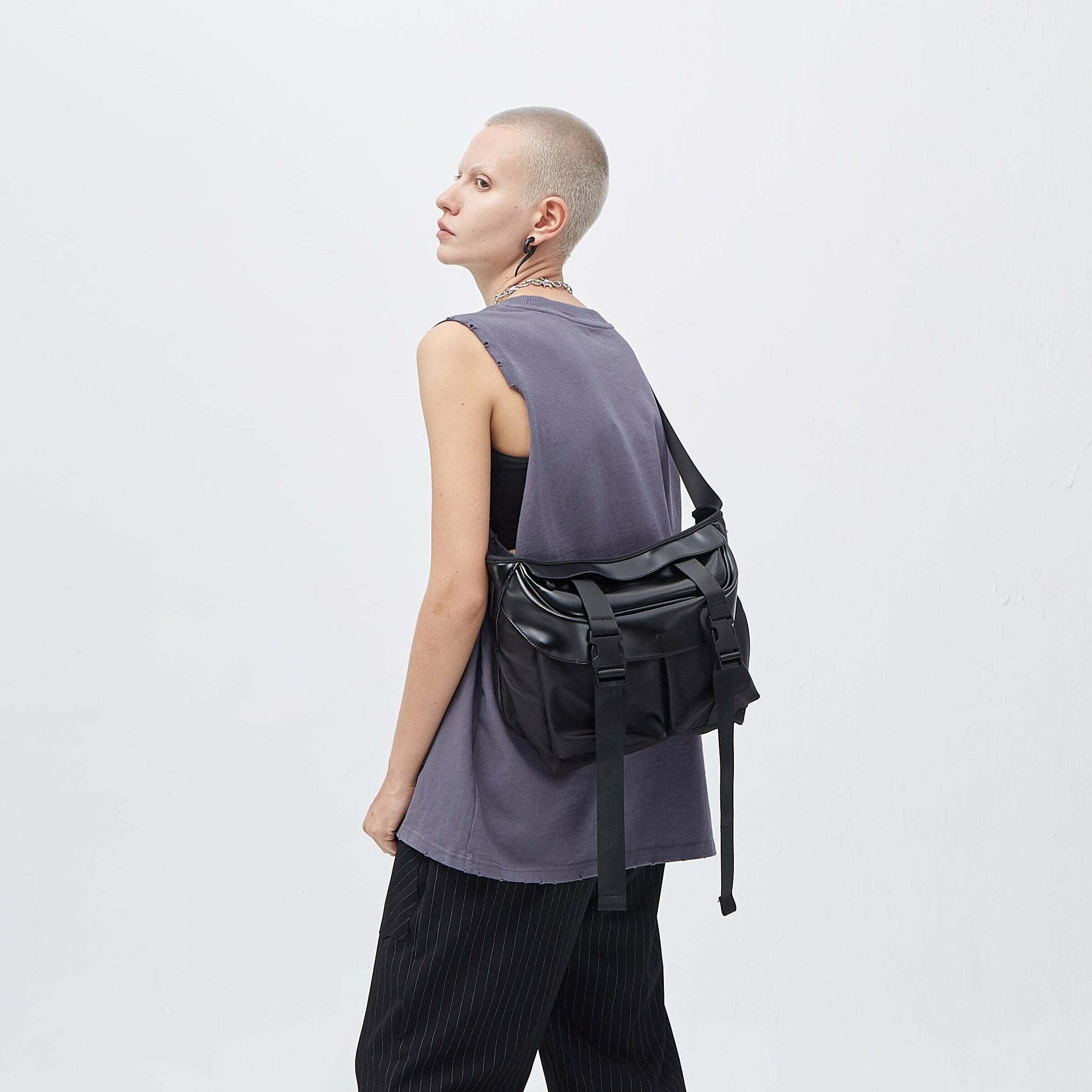 Y2K Grunge Messenger Bag - Perfect for 90s Outfits, Y2K Summer, and Retro Style