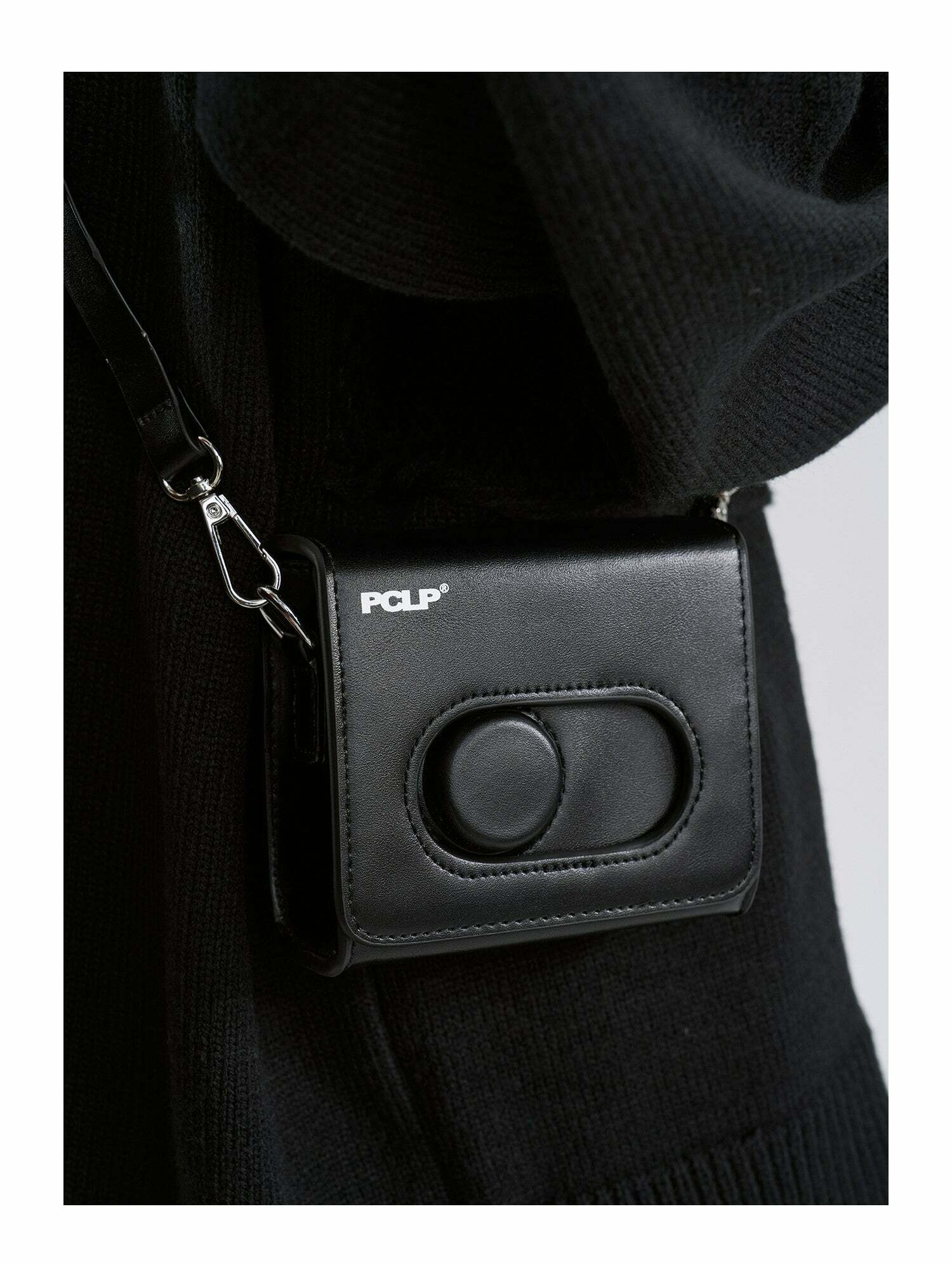 Y2K Grunge Mini Camera Bag - Perfect for 90s Outfits, Y2K Summer, and Retro Party Looks