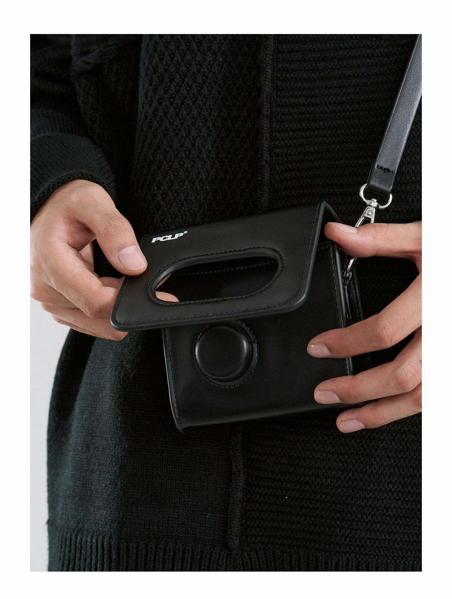 Y2K Grunge Mini Camera Bag - Perfect for 90s Outfits, Y2K Summer, and Retro Party Looks