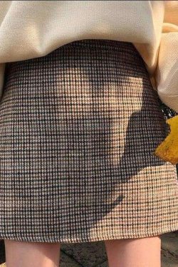 Y2K Grunge Mini Skirt - Retro 90s Fashion, Summer Y2K Outfits, Vintage Style