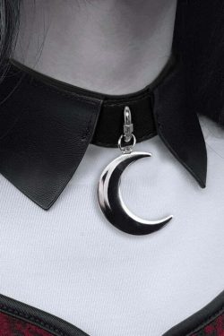 Y2K Grunge Moon Faux Leather Choker Collar - 90s Retro Goth Fashion Accessory for Women