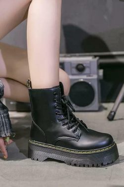 Y2K Grunge Platform Boots - 90s Fashion, Retro Style, Gothic Y2K, Y2K Party Outfits