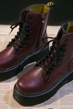 Y2K Grunge Platform Boots - 90s Fashion, Retro Style, Gothic Y2K, Y2K Party Outfits