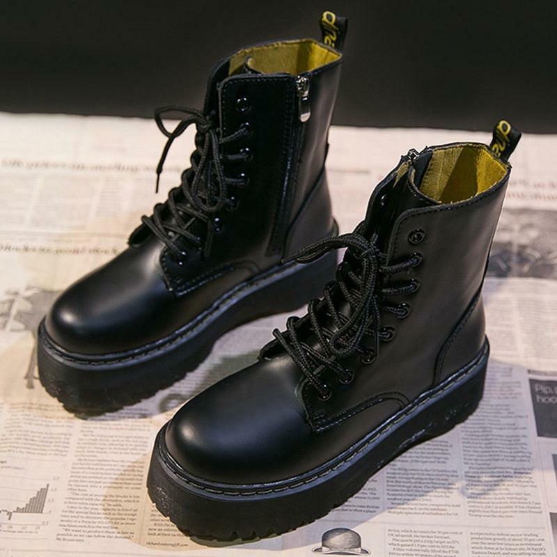 Y2K Grunge Platform Boots - 90s Fashion, Retro Style, Gothic Y2K, Y2K Party Outfits