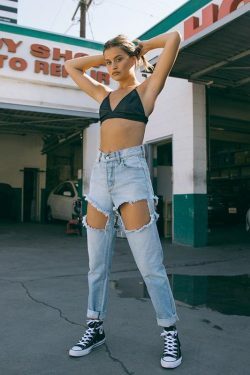Y2K Grunge Ripped Jeans - 90s Retro Summer Outfit, Gothic Y2K Fashion, Hip Hop Style