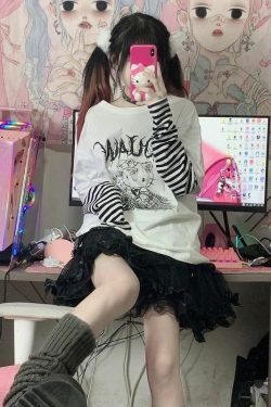 Y2K Grunge Sanriocore Goth Hello Kitty Long Sleeve Tee - Retro 90s Fashion for Women