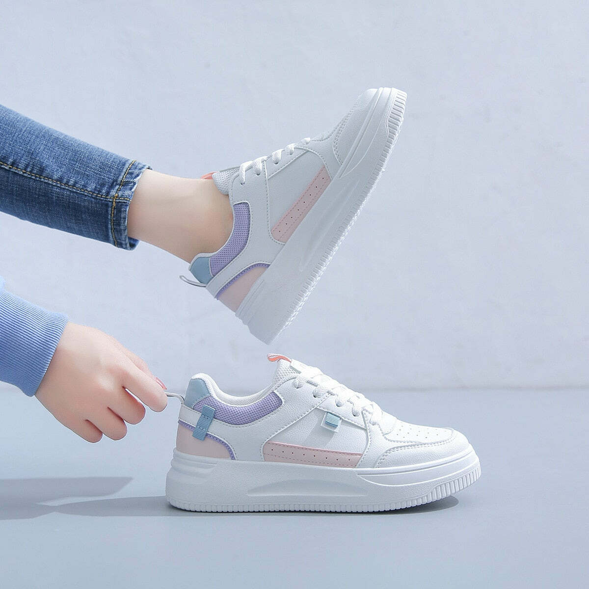 Y2K Grunge Soft Girl Kawaii Aesthetic Sneakers - 90s Retro Summer Outfits & Pastel Goth Style