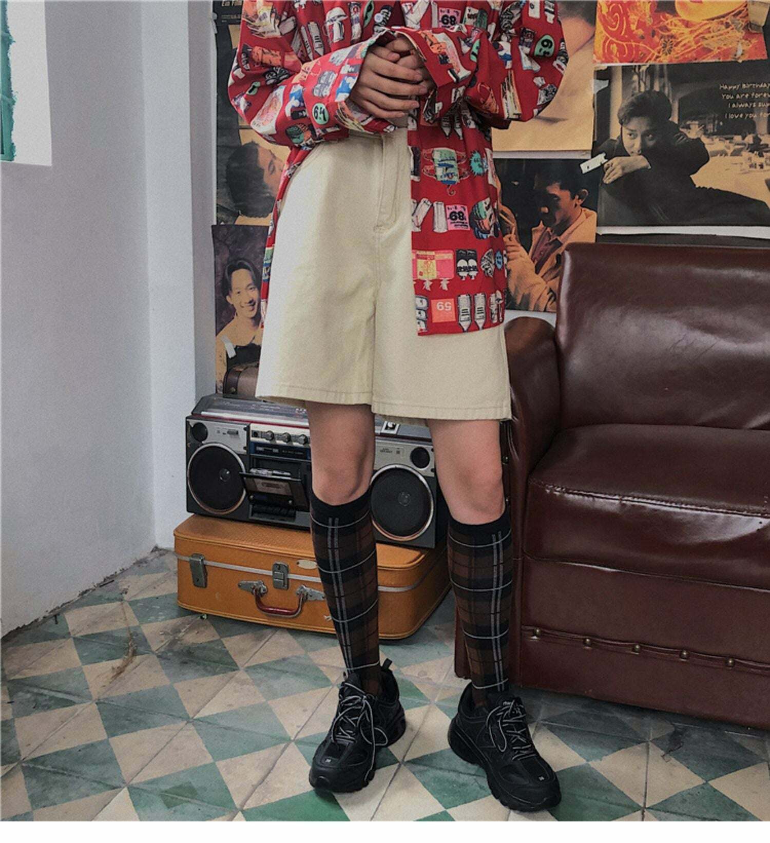Y2K Grunge Street Style Loose Fit Knee Length Denim Shorts - 90s Retro Summer Fashion