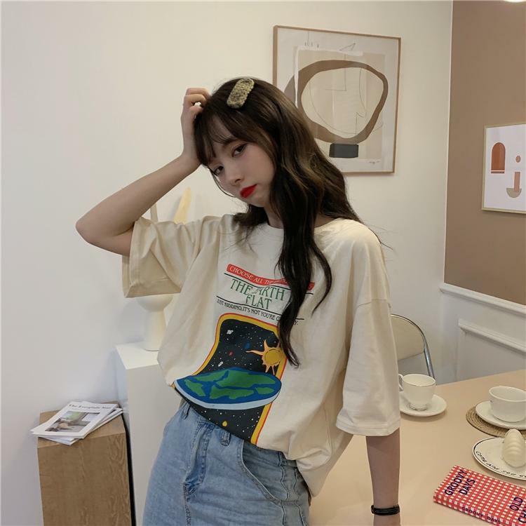 Y2K Grunge Summer Outfit: Retro 90s Fashion, Baby Tees, Y2K Skirts, and Gothic Y2K Styles