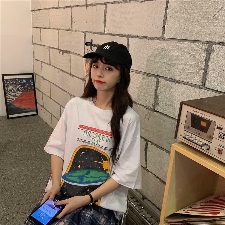Y2K Grunge Summer Outfit: Retro 90s Fashion, Baby Tees, Y2K Skirts, and Gothic Y2K Styles