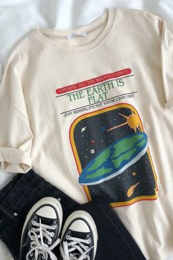 Y2K Grunge Summer Outfit: Retro 90s Fashion, Baby Tees, Y2K Skirts, and Gothic Y2K Styles