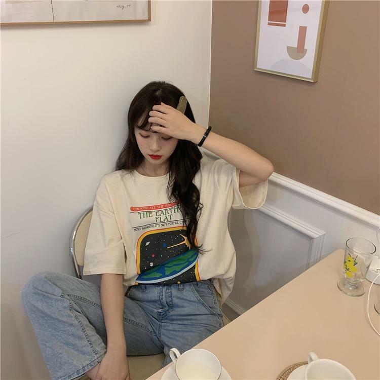 Y2K Grunge Summer Outfit: Retro 90s Fashion, Baby Tees, Y2K Skirts, and Gothic Y2K Styles