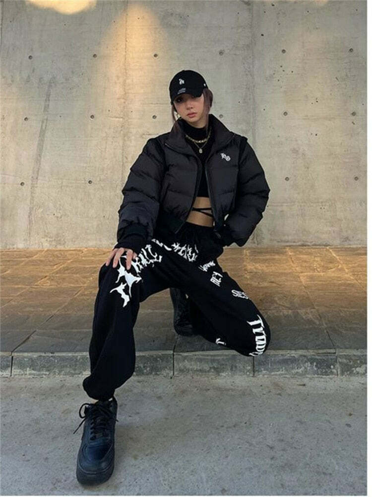 Y2K Grunge Summer Outfits: Gothic Graphic Black Jogging Sweatpants, 90s Retro Style