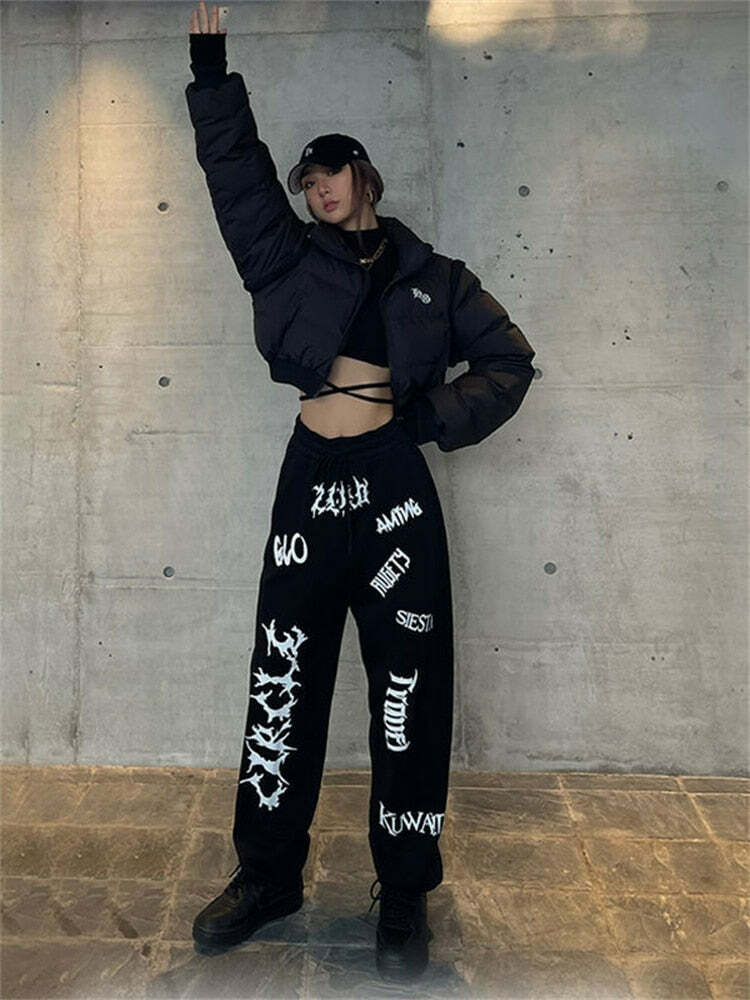 Y2K Grunge Summer Outfits: Gothic Graphic Black Jogging Sweatpants, 90s Retro Style