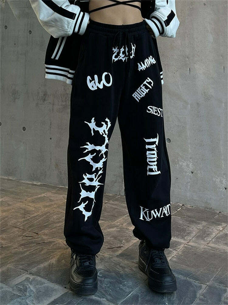 Y2K Grunge Summer Outfits: Gothic Graphic Black Jogging Sweatpants, 90s Retro Style