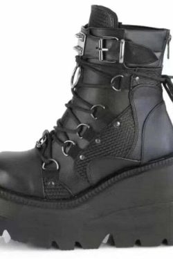 Y2K Grunge Summer Outfits: Retro 90s Fashion, Baby Tees, Skirts, and Gothic Accessories