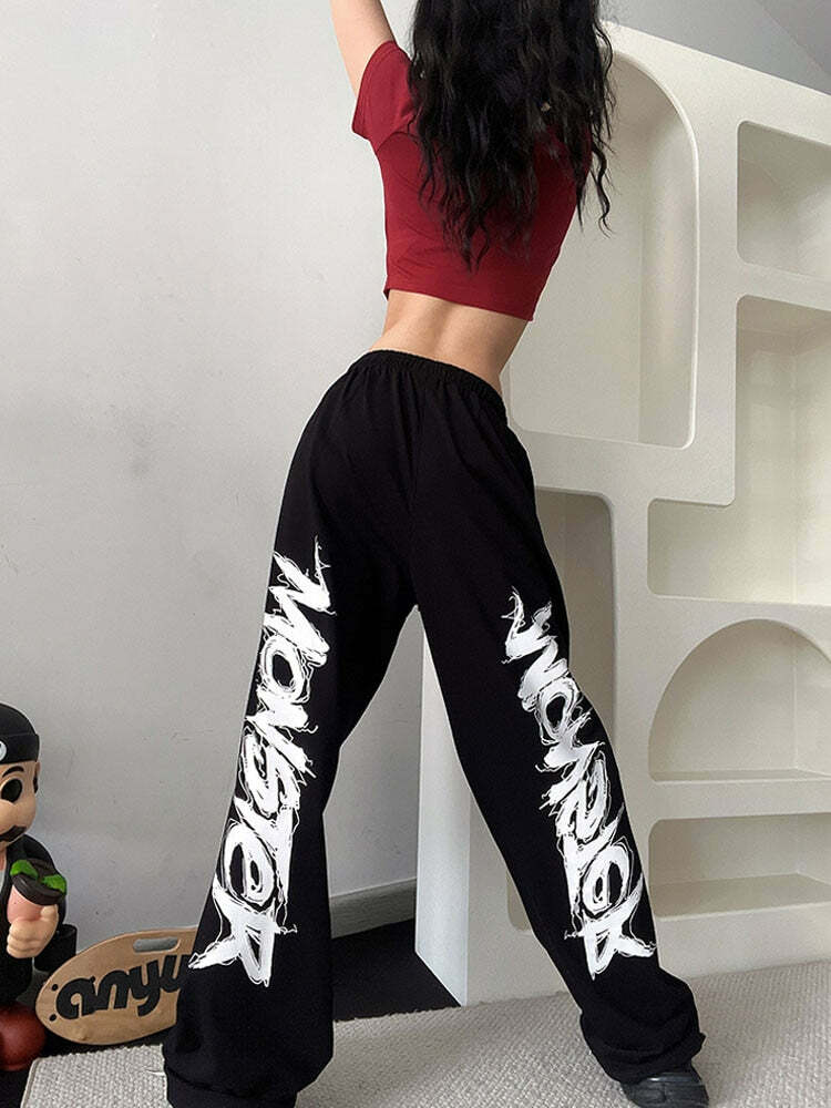 Y2K Grunge Summer Outfits: Retro 90s Fashion, Baby Tees, Skirts, and Gothic Accessories