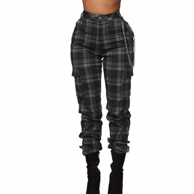 Y2K Grunge Summer Outfits: Retro 90s Plaid Pants, Baby Tees, and Gothic Accessories