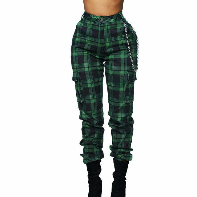 Y2K Grunge Summer Outfits: Retro 90s Plaid Pants, Baby Tees, and Gothic Accessories