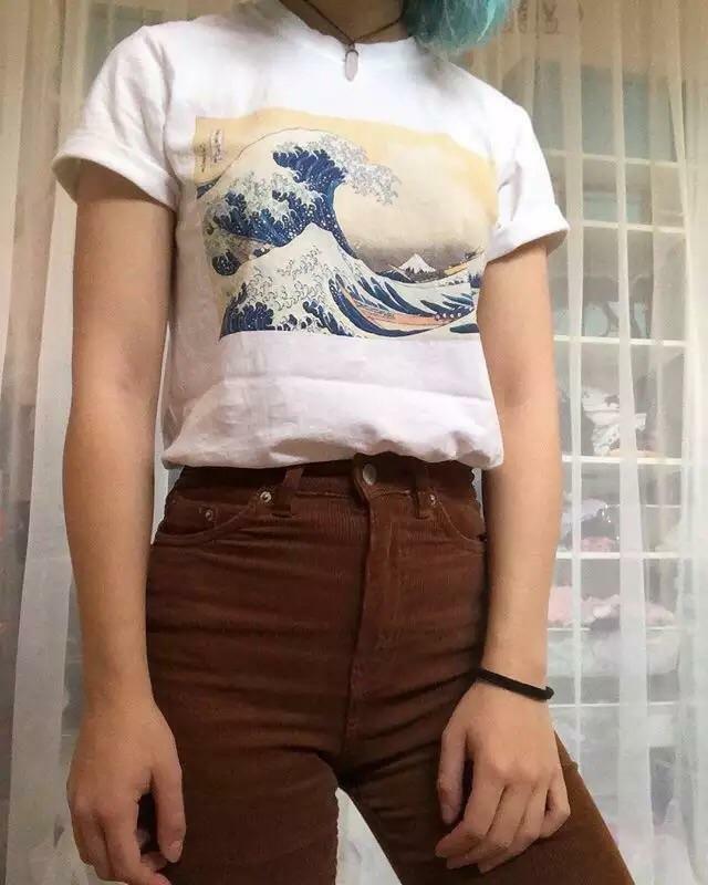 Y2K Grunge Wave of Kanagawa T-Shirt - Retro 90s Summer Outfit, Pastel Goth, Y2K Fashion